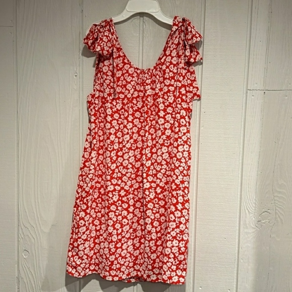 Entro Red Mini with White Flowers - Picture 4 of 6